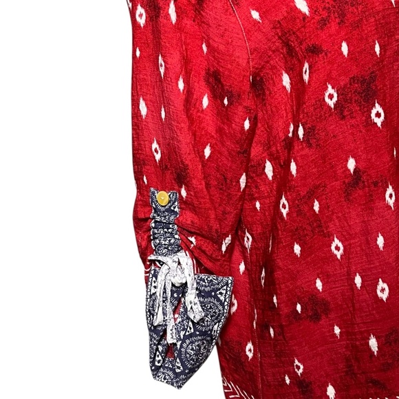John Mark Size L Button Up Shirt Artsy Wire Collar Vibrant Red Bandana Print Top - Picture 3 of 7